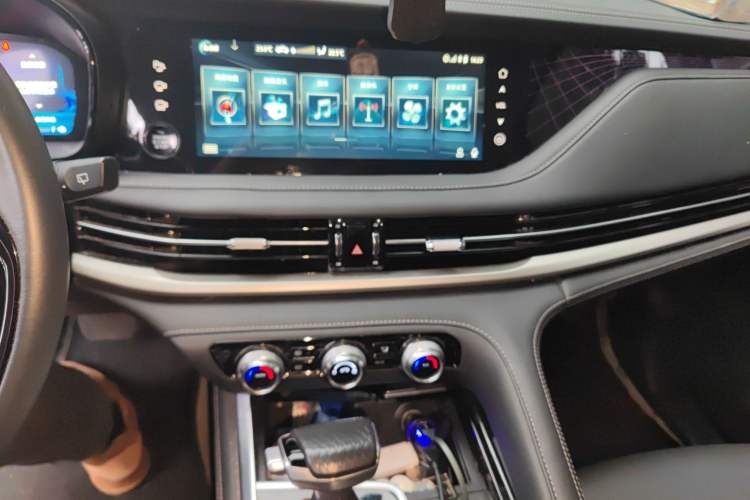 Used Changan CS95 2021 2.0T Two-Wheel Drive Luxury Version