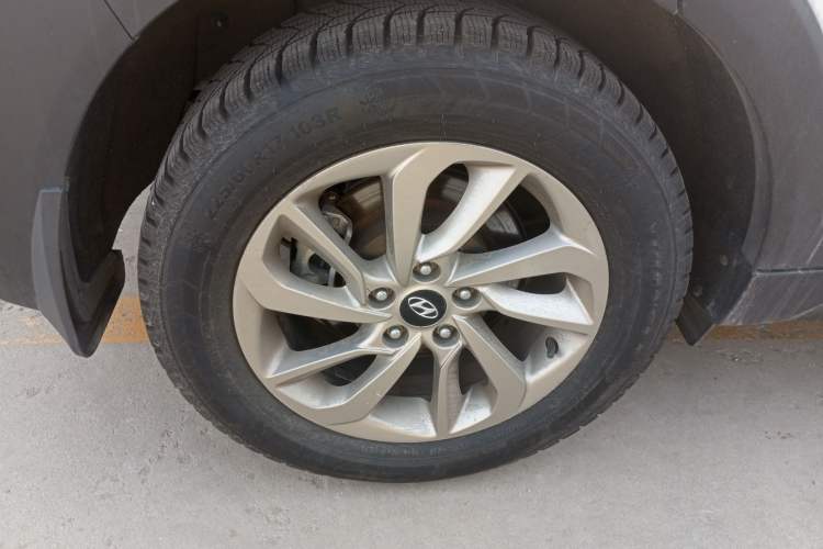 Used Hyundai Tucson 2018 1.6T Dual-Clutch Two-Wheel Drive 15th Anniversary Special Edition
