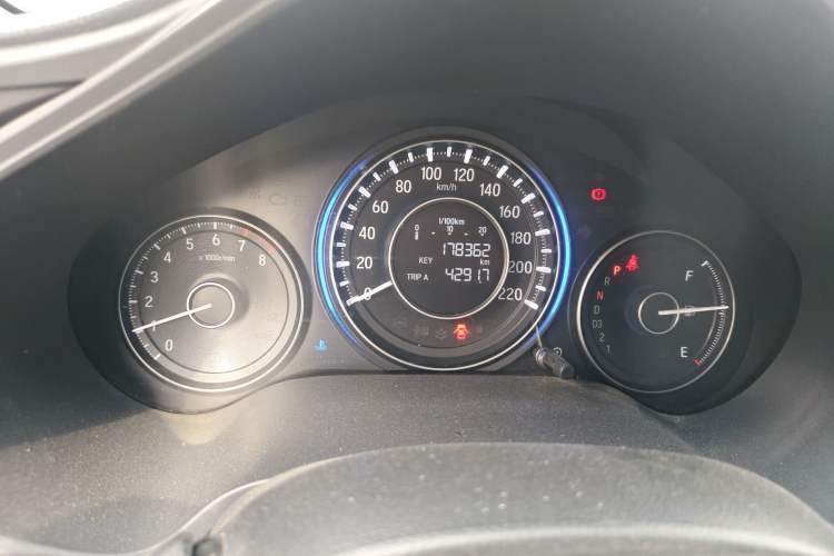 Used Honda Crider 2013 1.8L automatic luxury edition
