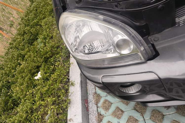 Used Hyundai Tucson 2009 2.0L Automatic Two-Wheel Drive with Sunroof
