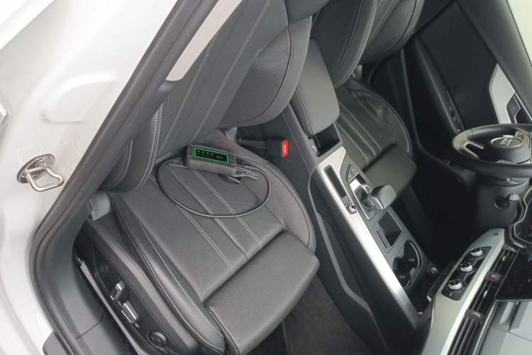 Used Audi A4L 2023 40 TFSI Fashion Dynamic Model
