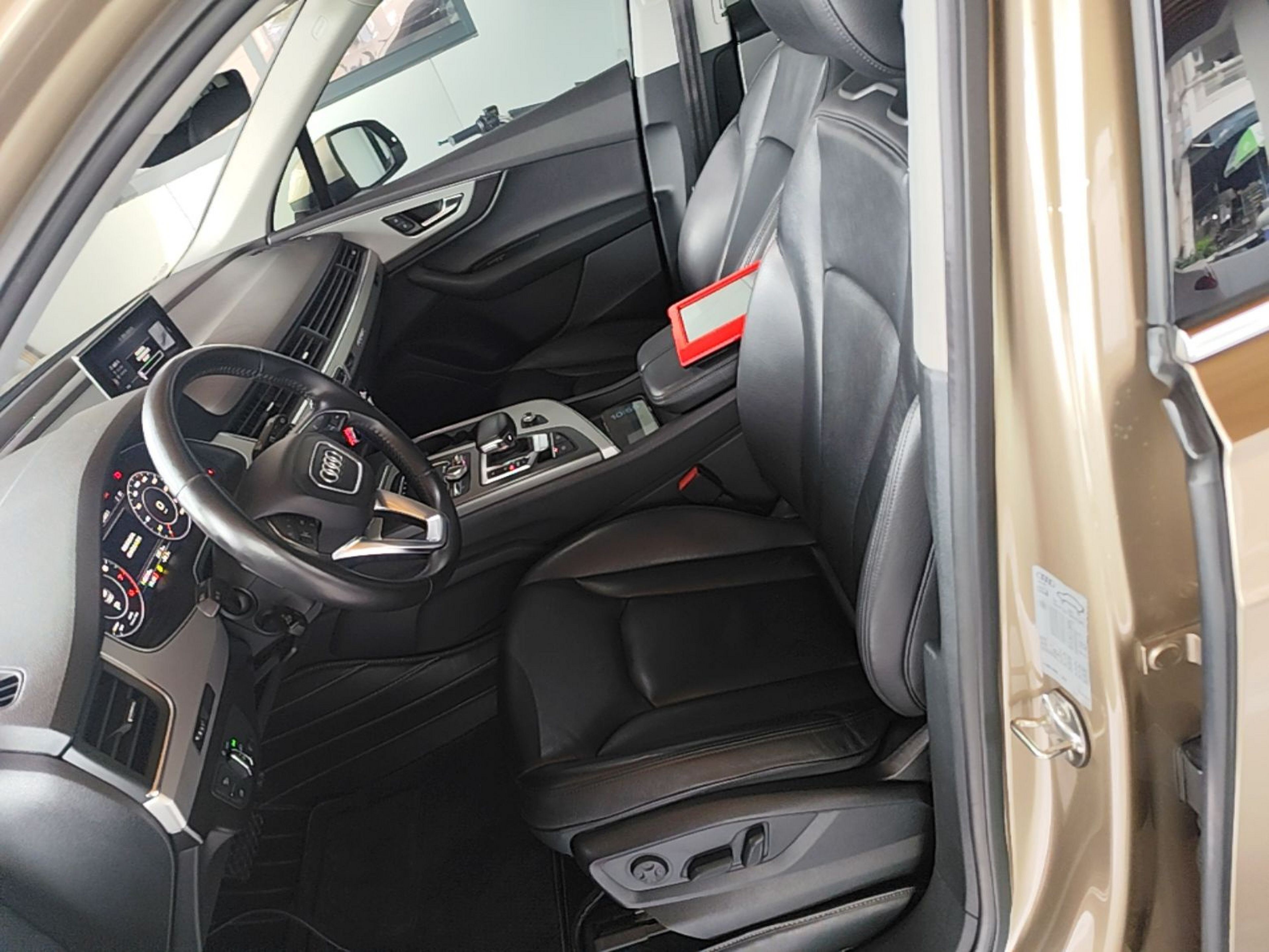 Interior delantero