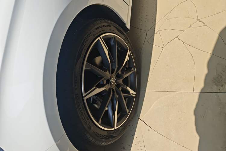 Used GAC Trumpchi EMPOW 2024 270T DCT Yingbao S Edition
