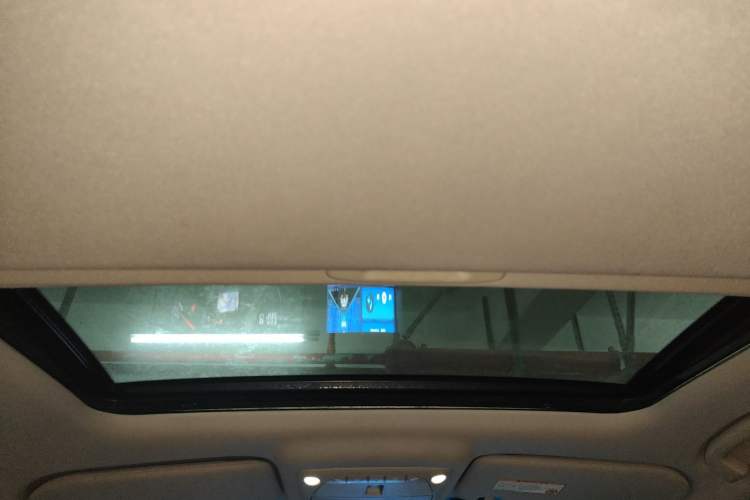Used Nissan Teana 2011 2.0L XL Comfort Edition Headliner