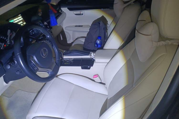 Used Lexus ES 2013 300h Elite Edition