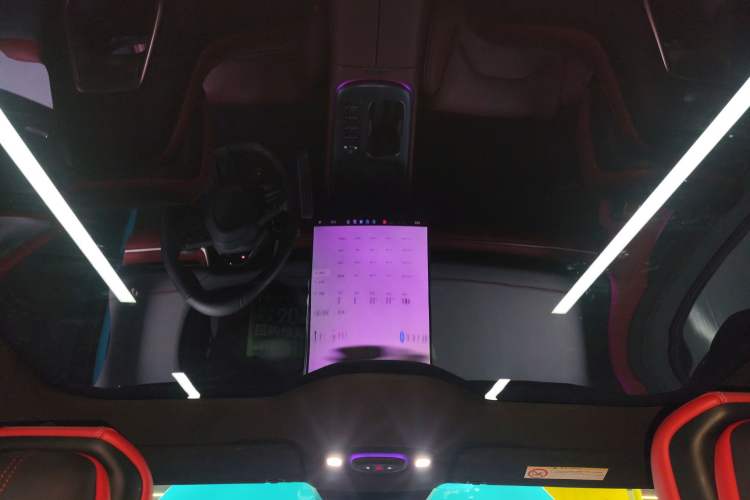 Used Xiaomi Auto SU7 2024 Four-Wheel Drive Ultra-Long Range Advanced Intelligent Driving Max Edition Headliner