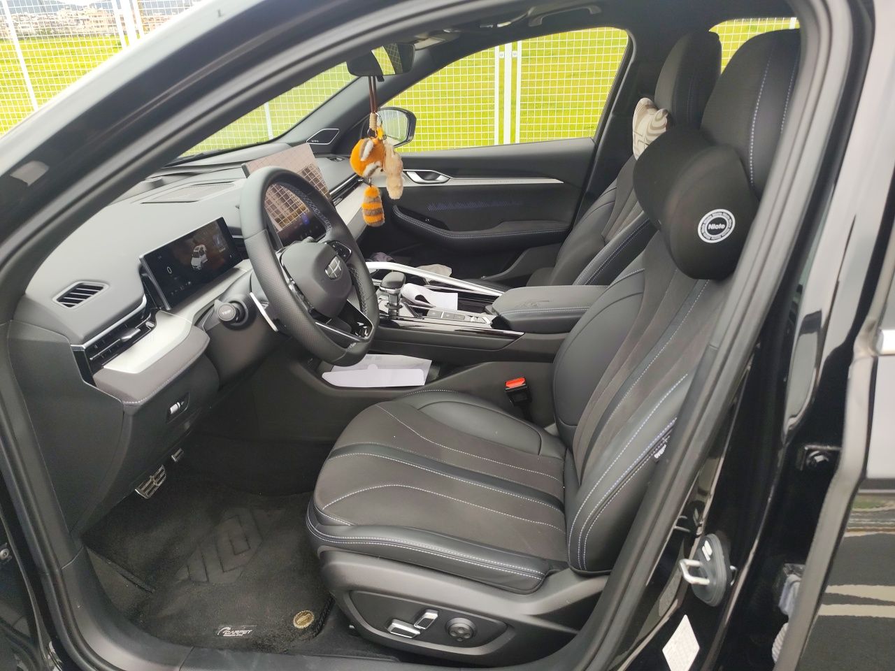 Geely Auto Preface 2025 Dongfang Yao 2.0TD Lanxing Edition — снимка 15