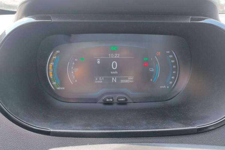 Used Chery Little Ant 2022 Revised Version Sweet Pink Edition Half-Sugar Version Lithium Iron Phosphate 30.7 kWh 30 kW 301 km
