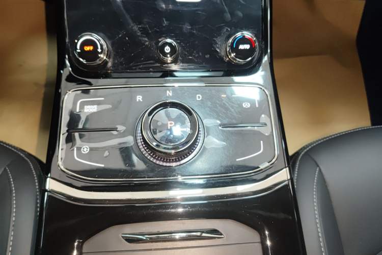 Used NETA U 2023 NETA U-Ⅱ Challenge Edition 400 U Show – Lithium Iron Phosphate