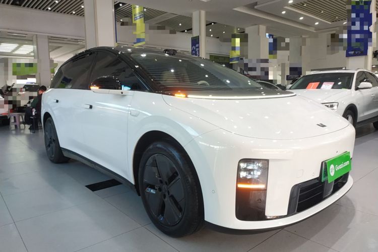 Used Li Auto i8 2025 Model Standard Version
