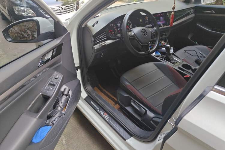 Used Volkswagen Bora 2021 1.5L Automatic Elite Smart Connect Edition Driver Seat