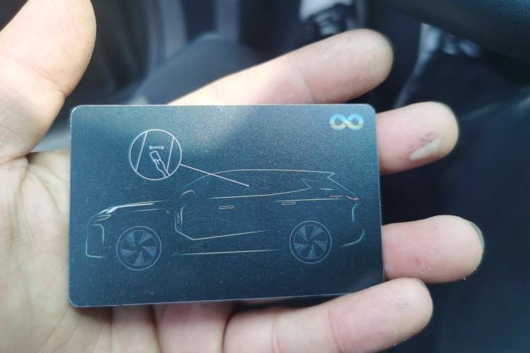 Used Lynk & Co 08 EM-P 2023 120km Long-Range Halo