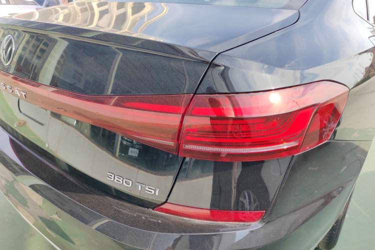 Used Volkswagen Passat 2026 Model, Outstanding 380TSI Longteng Edition
