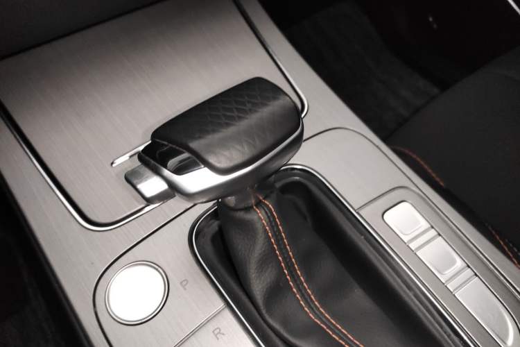 Used CHANGAN OSHAN X7 2020 1.5T Automatic Elite Edition
