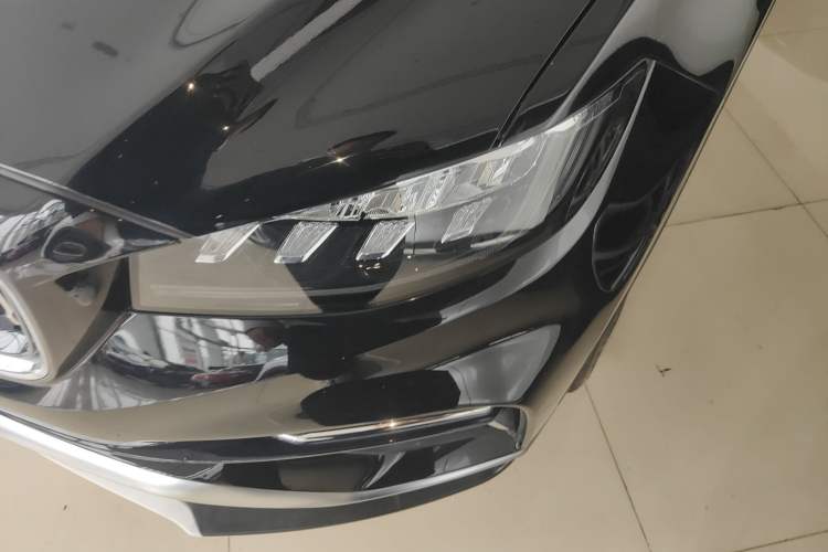 Used Geely Auto Emgrand X7 Sport 2022 1.8TD DCT Zhiya Trim Left Front Headlight