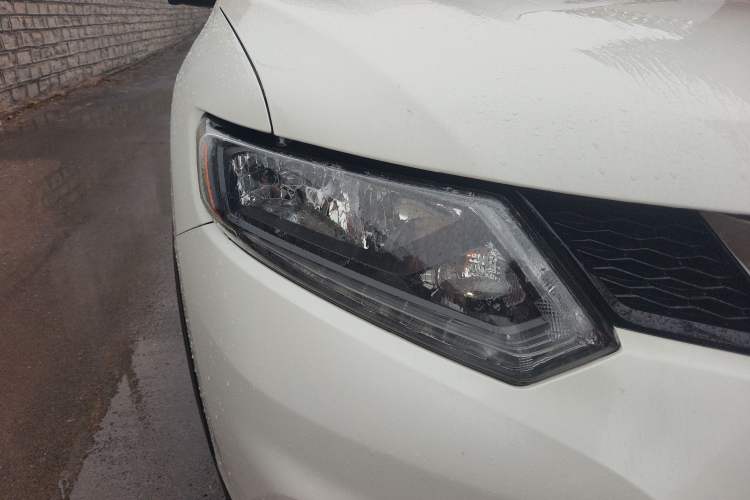 Used Nissan X-Trail 2015 2.0L CVT Comfort MAX Edition 2WD