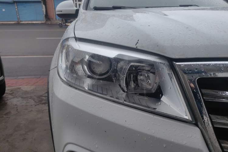 Used Haval H6 2017 Red-Label Sport Edition 1.5T Manual Two-Wheel Drive Elite Model Right Front Headlight