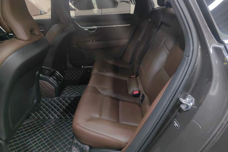 Used Volvo S90 2021 B5 Zhiyuan Luxury Edition
