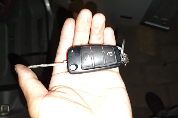 Used JAC Refine M5 2014 Colorway 2.0T Gasoline Manual Business Edition
