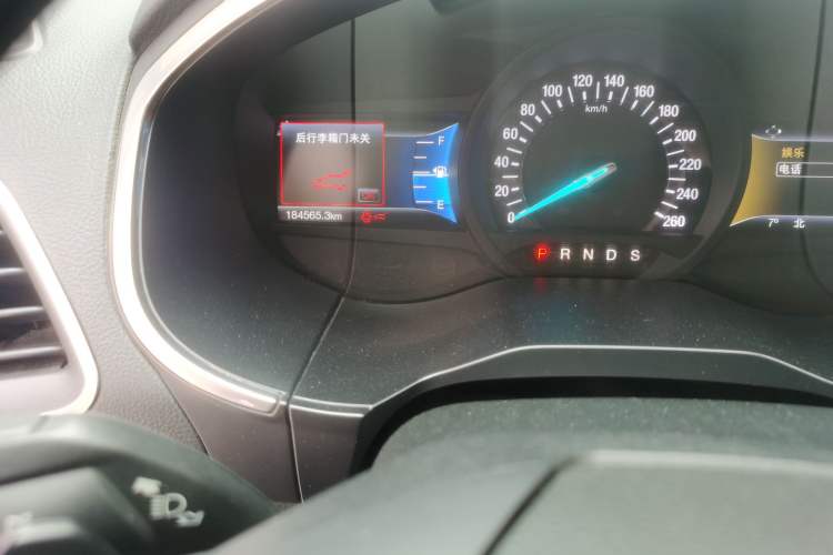 Used Ford Edge 2016 EcoBoost 245 Two-Wheel-Drive Titanium 7-Seater
