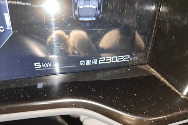 Used Formula Leopard 5 2023 Navigator Edition
