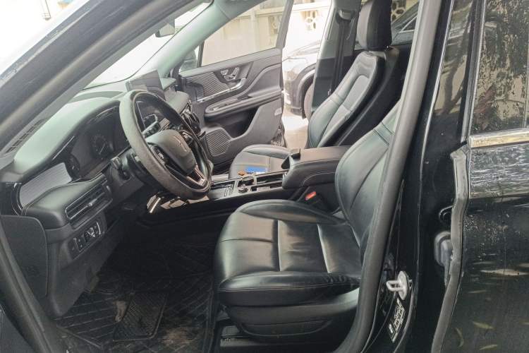 Used Lincoln Corsair 2020 2.0T Two-Wheel Drive Luxury Edition Left Front Seat