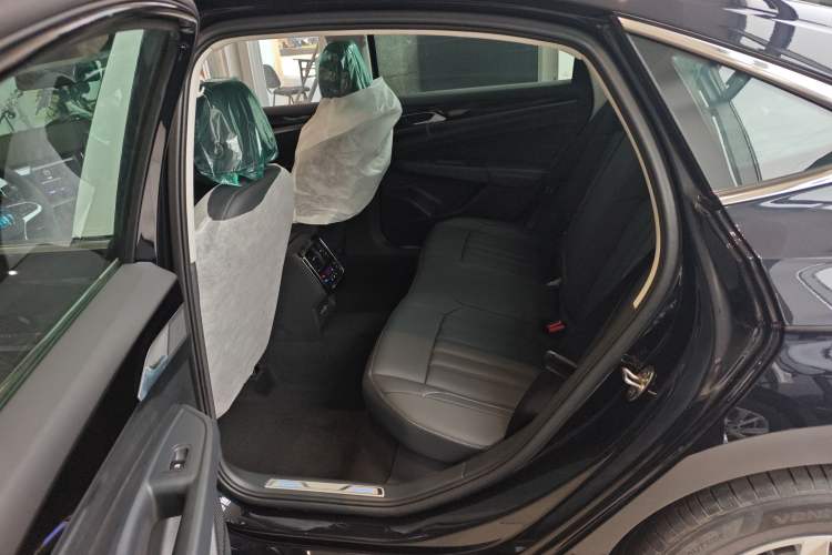 Used Volkswagen Passat New Energy 2025 430 PHEV Hybrid Business Edition Left Rear Seat