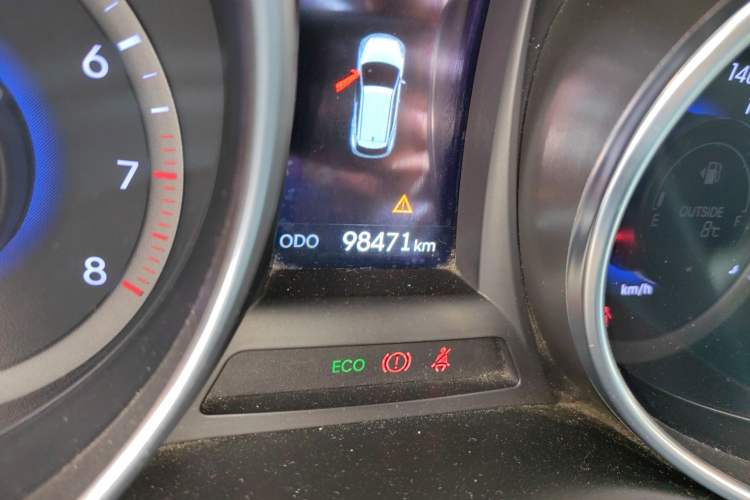 Used Hyundai Santa Fe 2013 Revised Version 2.4L Automatic All-Wheel Drive Smart Type
