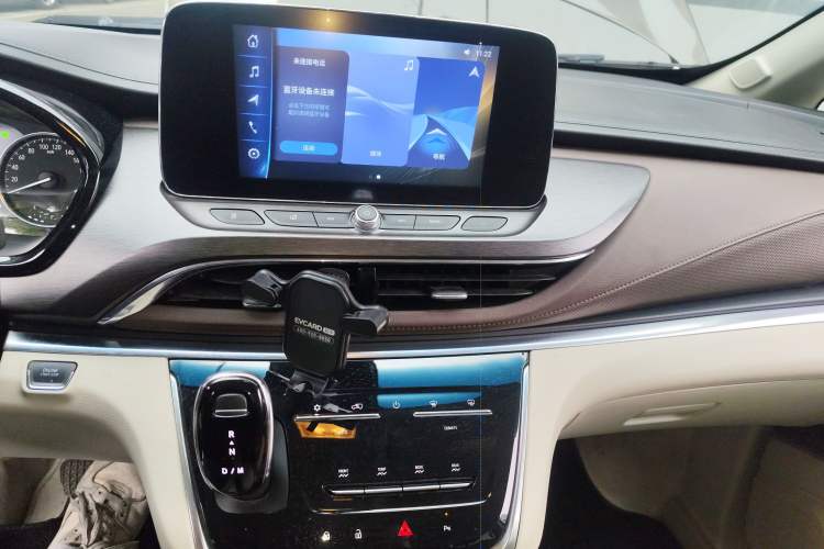 Used Buick GL8 2023 Land Executive Class Comfort Model