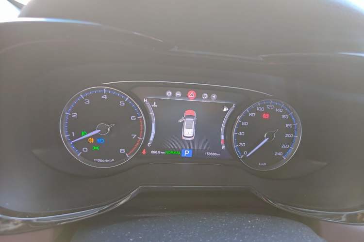 Used GAC Trumpchi GS8 2017 320T Two-Wheel Drive Luxury Smart Connectivity Version (7 Seats)