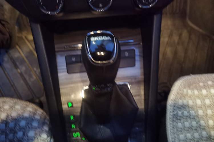 Used Skoda Octavia 2016 1.6L Automatic Smart Drive Edition