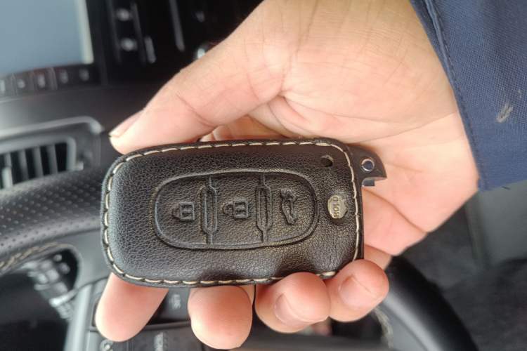 Used Kia Sorento 2012 2.2T Diesel Luxury Edition
