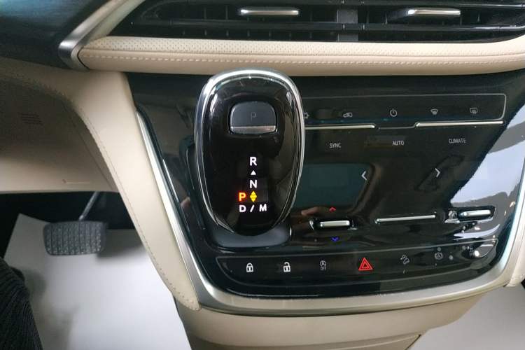 Used Buick GL8 2022 ES Landtrek 653T Luxury Edition
