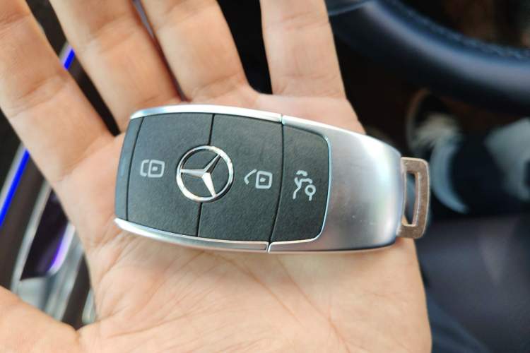 Used Mercedes-Benz GLE 2023 GLE 350 4MATIC Stylish Model Vehicle Key