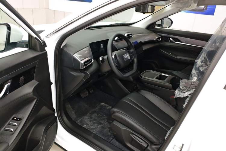 Used Dongfeng Aeolus SKY EV01 2025 530 km AIR Elite Edition