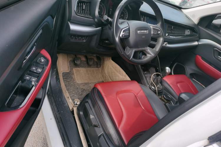 Used Haval H2s 2018 Red-Label 1.5T Manual Comfort Model Driver Seat