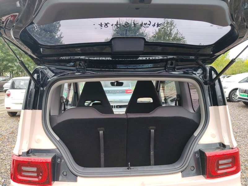 Used Wuling Hongguang MINIEV 2022 Macaron Premium Model – Lithium Iron Phosphate — 18
