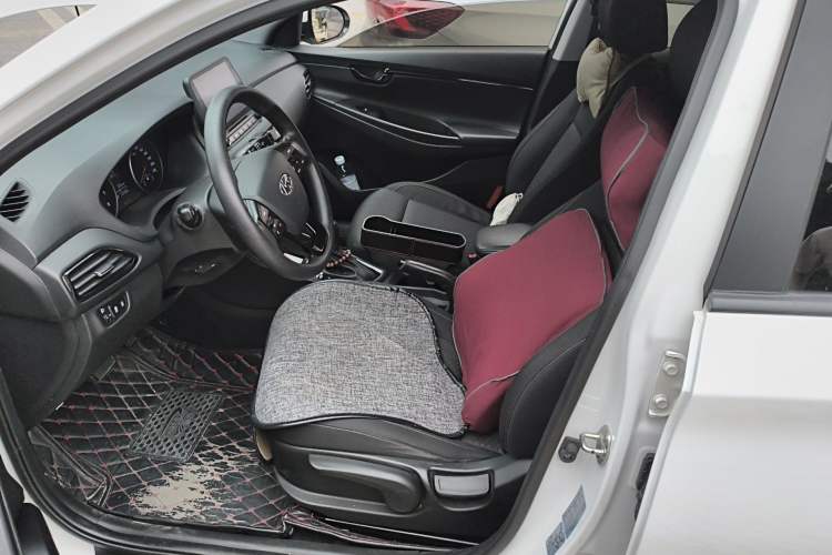 Used Hyundai Celesta 2018 1.6L Automatic GL Enjoyment Edition China VI compliant