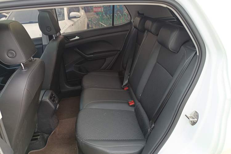 Used Volkswagen Tacqua 2023 200TSI DSG Joy-Connect Edition Left Rear Seat