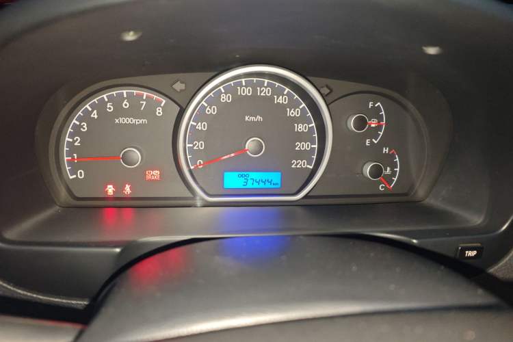 Used Hyundai Celesta 2011 1.6L Manual Comfort Edition
