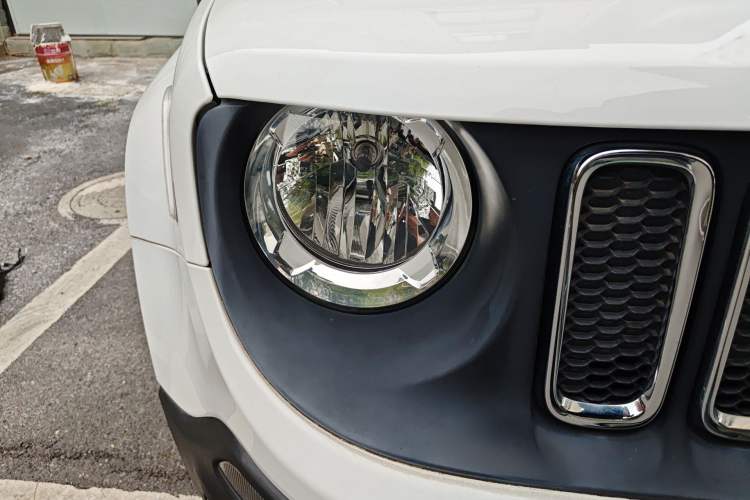 Used Jeep Renegade 2018 Connected Large Screen Version 180T Automatic High-Energy Edition