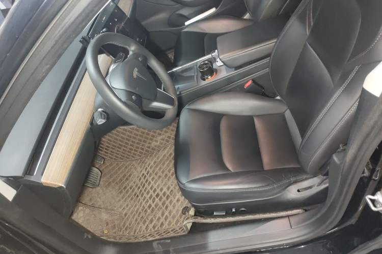 Used Tesla Model 3 2022 Rear-Wheel-Drive Version Left Front Seat