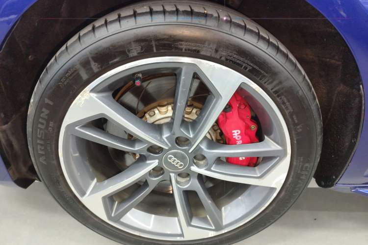 Used Audi A4L 2019 40 TFSI Fashion Version China V