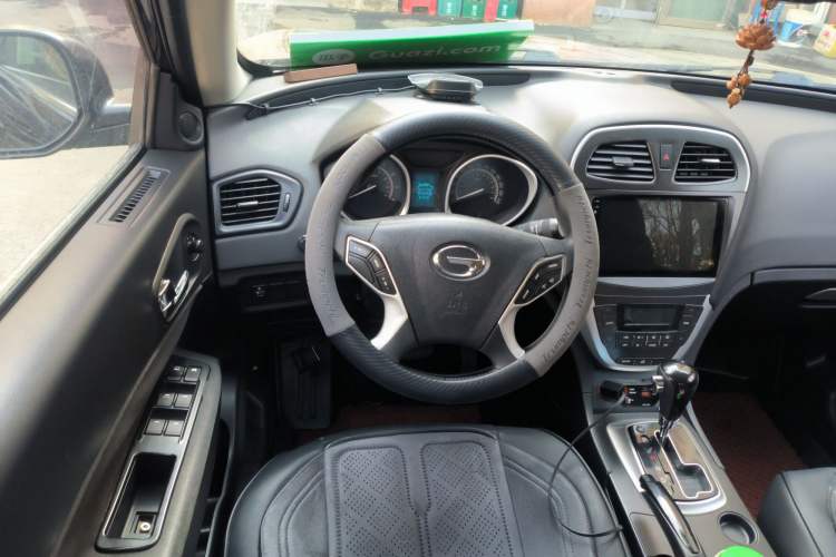 Used GAC Trumpchi GS5 2014 1.8T Automatic Two-Wheel Drive Supreme Edition Steering Wheel