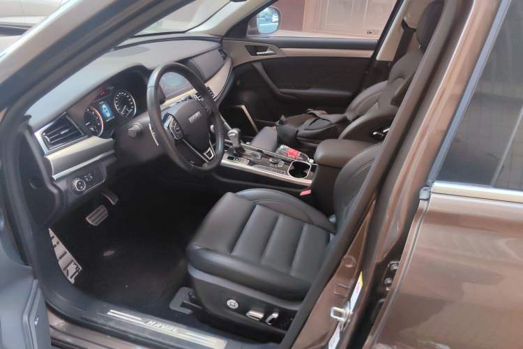 Used Haval H7 2017 Red-Label H7L 2.0T Automatic Luxury Model
