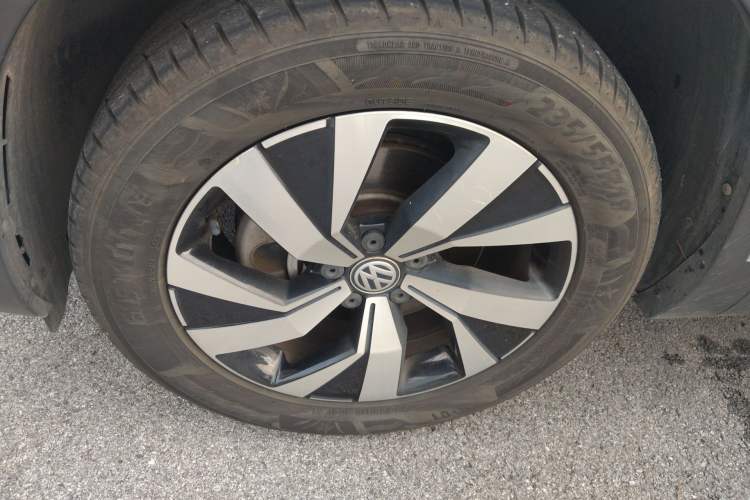 Used Volkswagen Tayron 2019 330TSI Two-Wheel Drive Luxury Model China VI Standard
