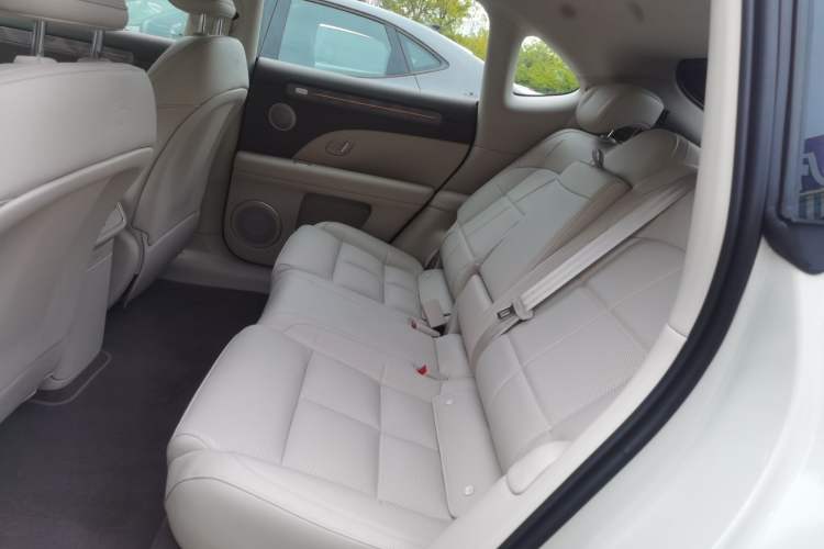 Used IM LS6 2026 Model Pure Electric Max Left Rear Seat