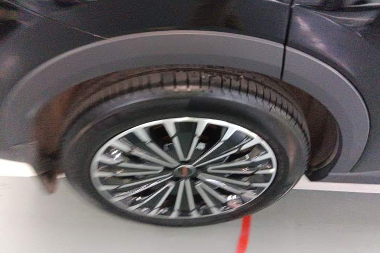 Used EXEED Stellar C-DM 2025 210 Extended-Range Pro Two-Wheel Drive