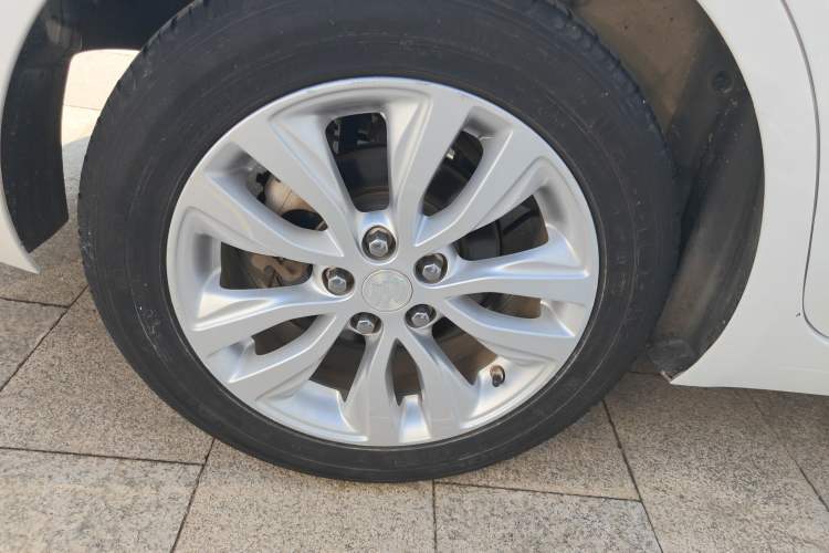 Used Buick GT 2019 15T Dual-Clutch Connected Elite Model China VI