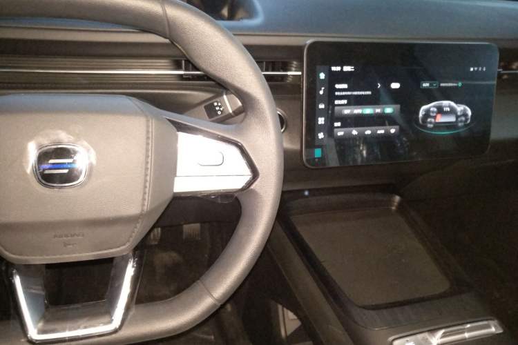 Used CHANGAN OSHAN 520 2025 Standard Edition
